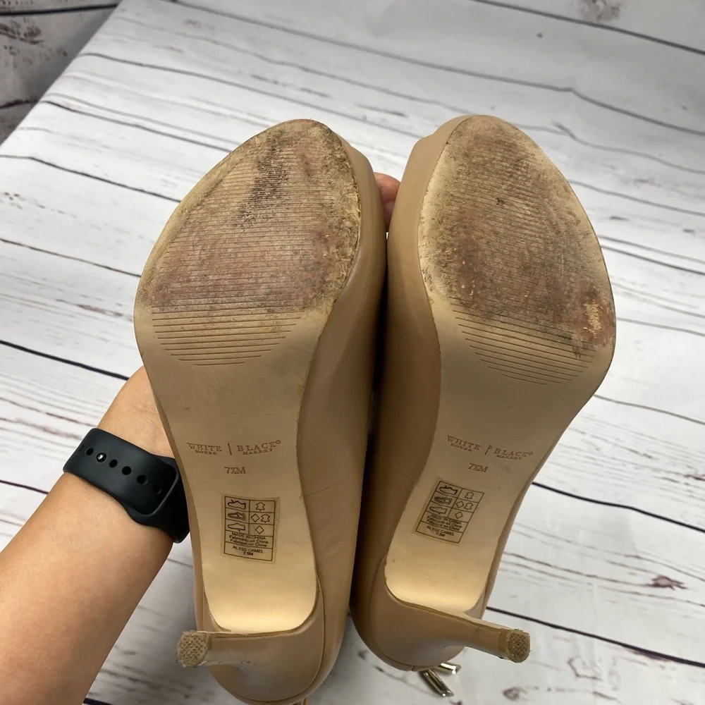 WHBM Tan Eyelet‎ Heels